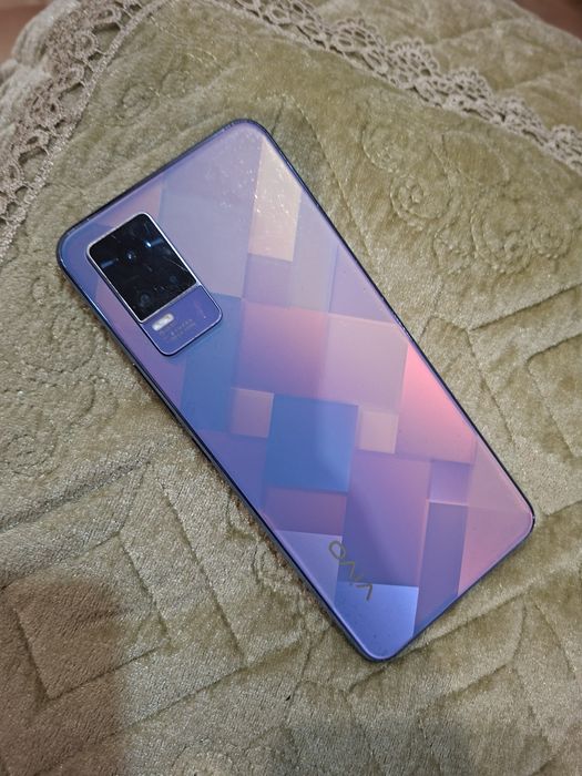 Смартфон Vivo V21E ТОРГ