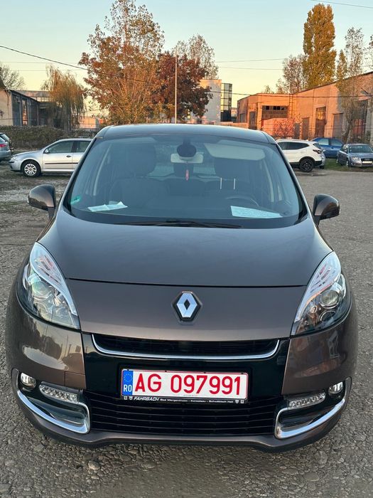 RENAULT Scenic 2012