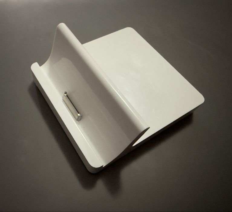 iPad Dock model A1381