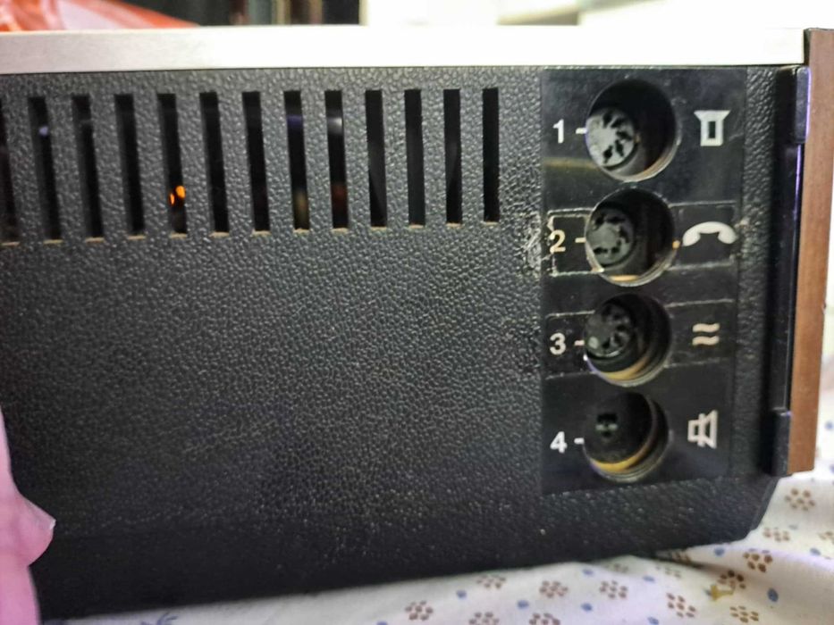 Магнетофон grundig