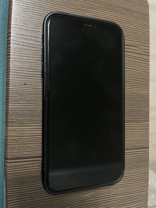 Айфон.        11