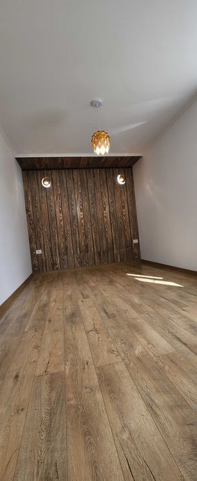 Ofer spre închiriere apartament cu 2 camere