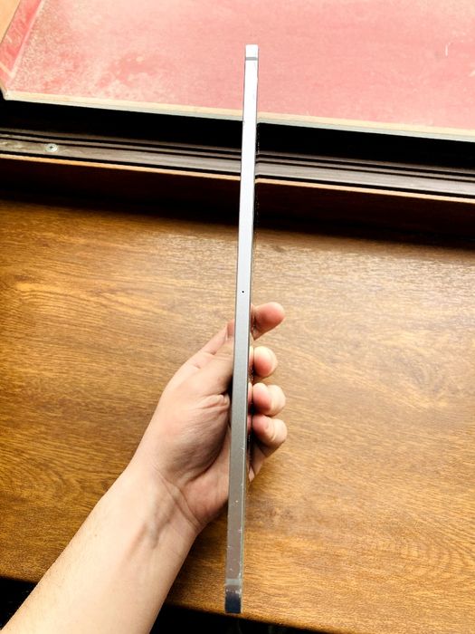 iPad pro 11 M2 Sim+Wi-Fi Sotladi