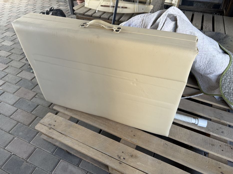 кушетка в отличном состоянии
