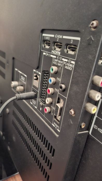 Продавам телевизор Toshiba 42 инча