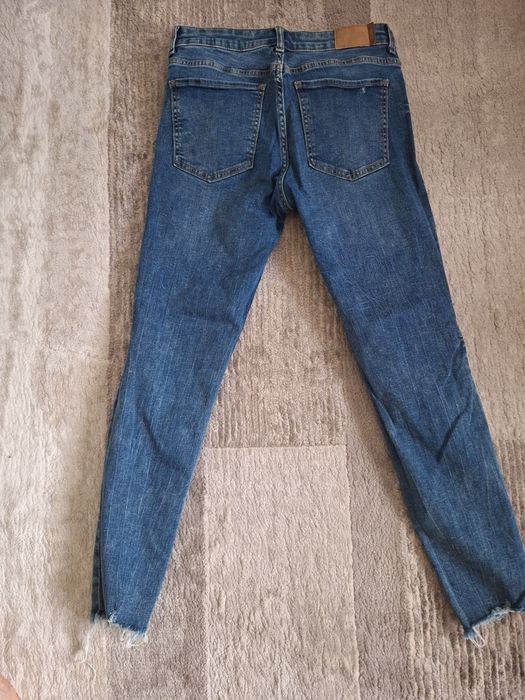 Blugi in stare bună