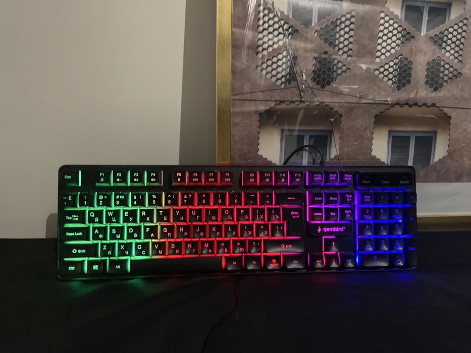 Клава гарантия 5 месецов