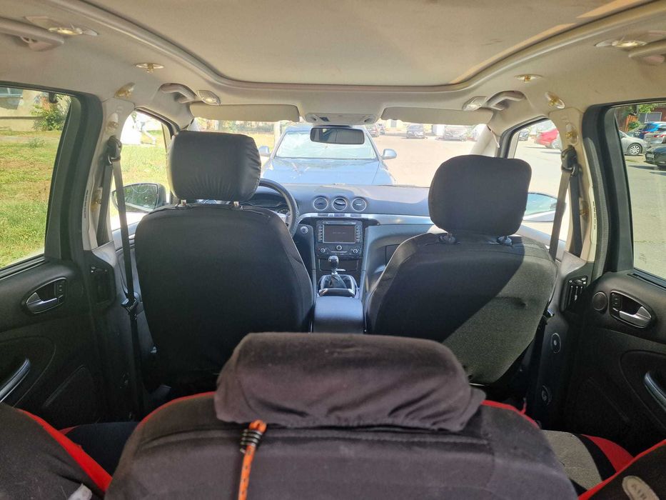 Ford S-Max ideal pentru o familie