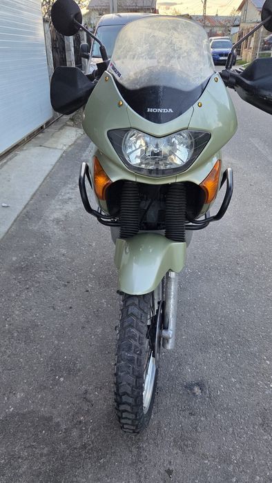 Honda Transalp XL 650 2 bucăți, înmatriculate, superbe, 2100 per bucata