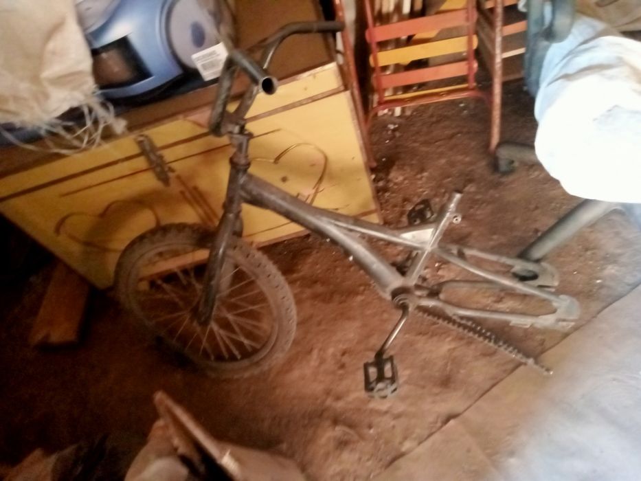 Продам 2 велика срочно