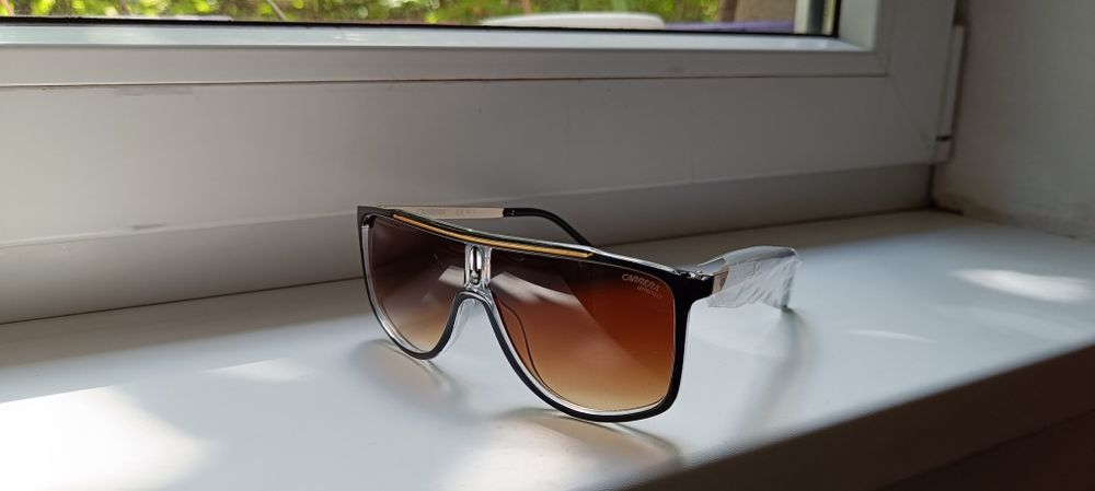 Слънчеви очила Карера