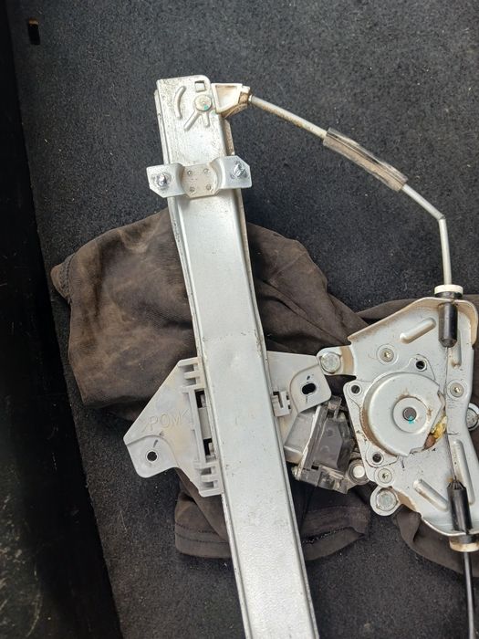 Продам стеклоподьемник