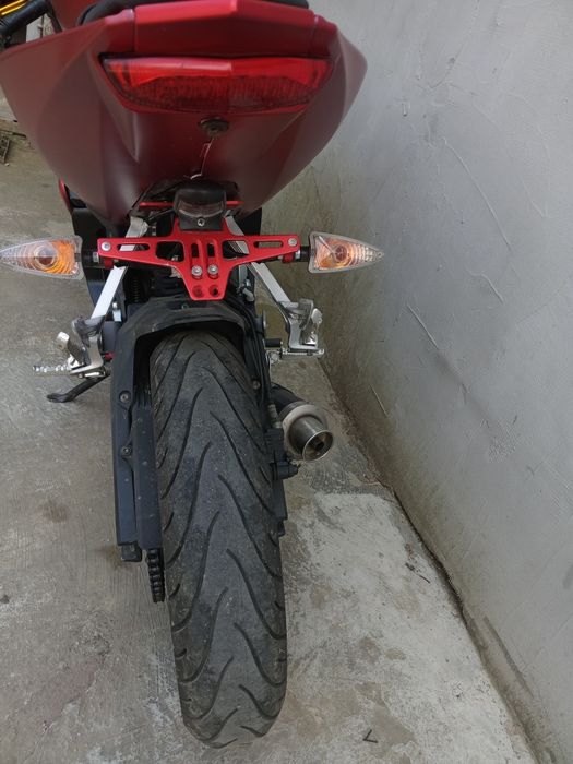 Vând yamaha yzf r125 ABS 2016 RED SATIN