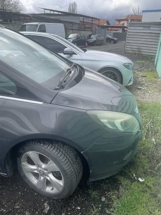 Опел зафира Ц турер 2012 г / opel zafira C Tourer 1.6 turbo  на части