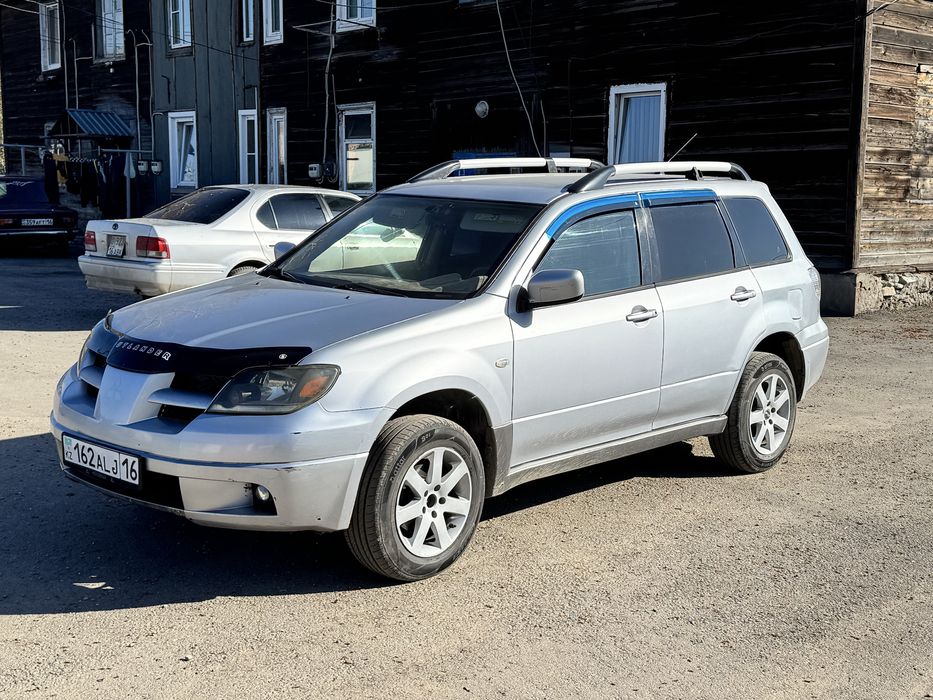 Продам Outlender 2003 г.в