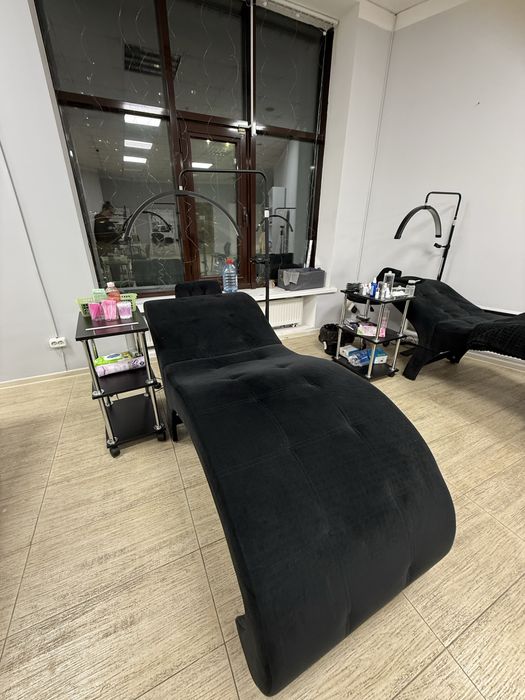 Продам 2 анатомические кушетки