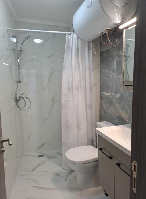 Дава се под наем Двустаен апартамент в Пловдив, Център - 55 кв.м за 550 € - Снимка #8