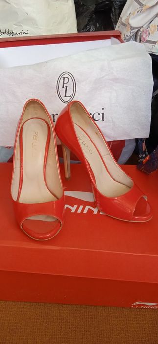 Обувь женская фирменная