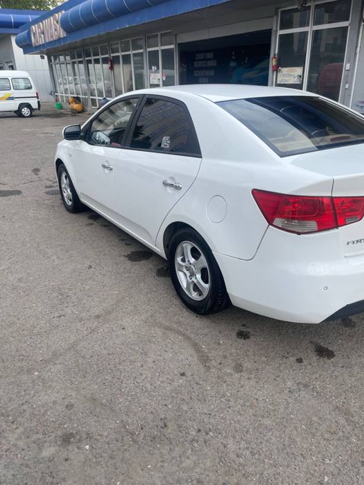 kia cerato 2008 ideal