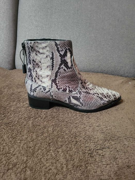 Ghete/botine tip ciocate