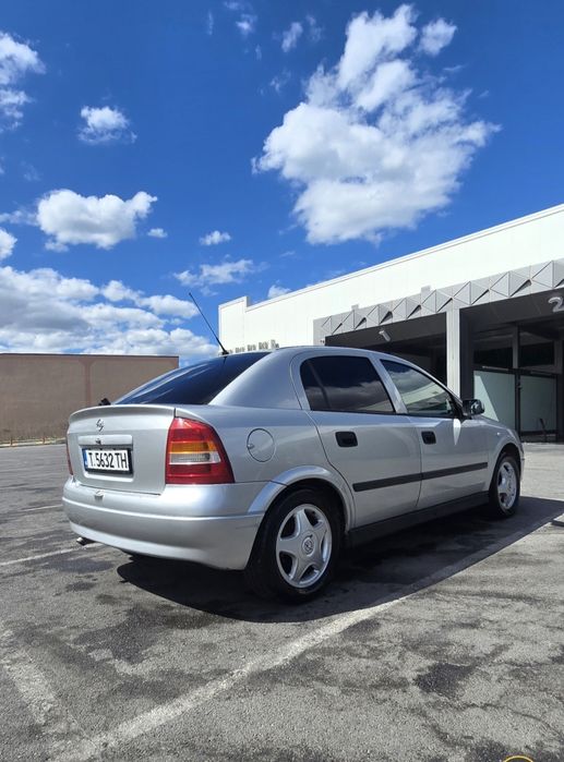 Opel Astra 1.6 75 коня