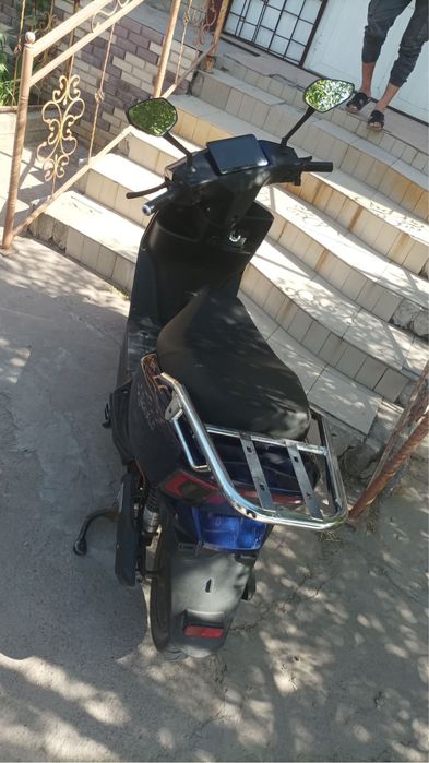 Skuter elektronni