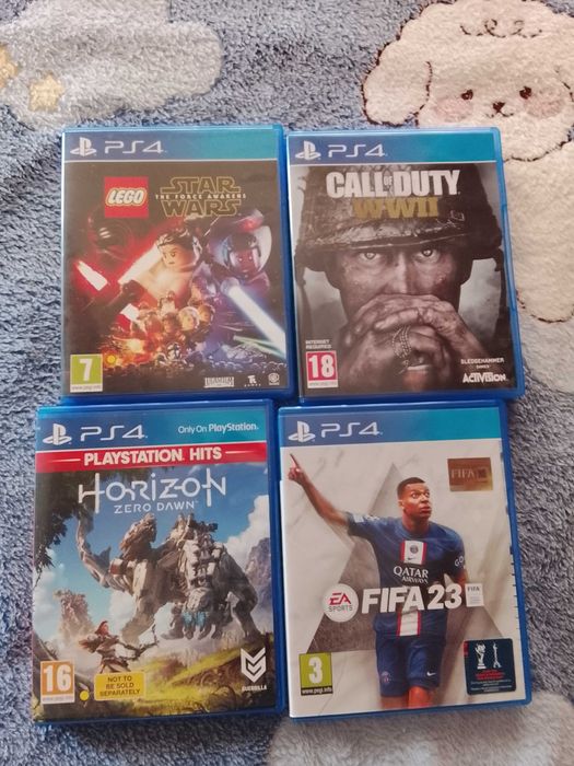 Плейстейшън 4 слим