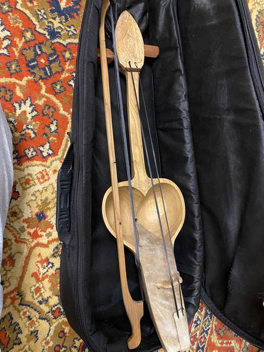 Инстркмент : Кыл-Кобыз