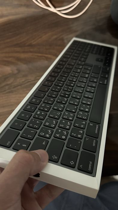 Magic Keyboard (Space Grey) Full Box