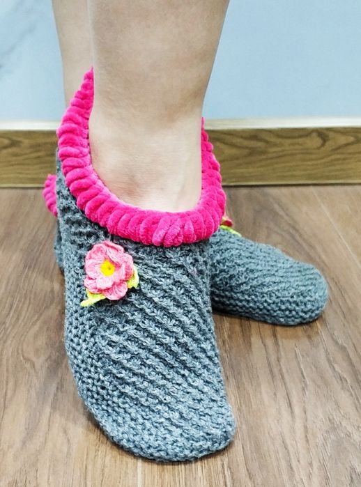 Вязаные следочки.