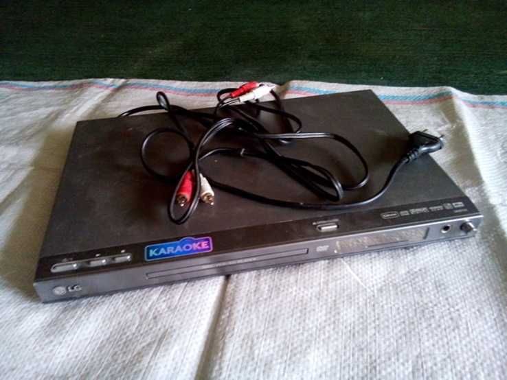 Видеомагнитофон+видеоплеер