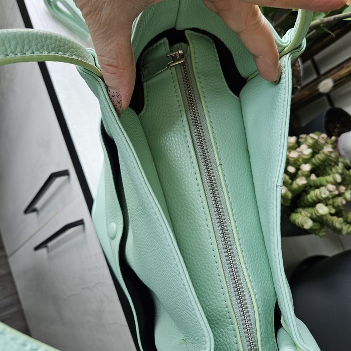 Сумка кожаная цвета Тиффани