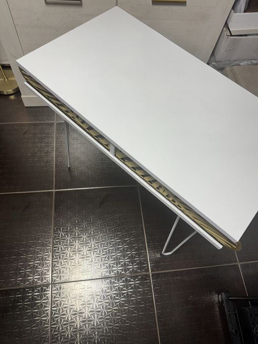 НАМАЛЕНО Бюро/тоалетка