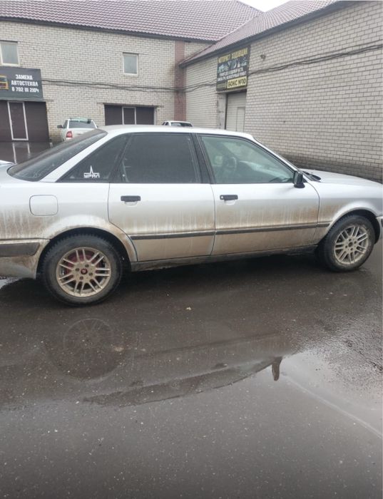 Продам машину Audi б4