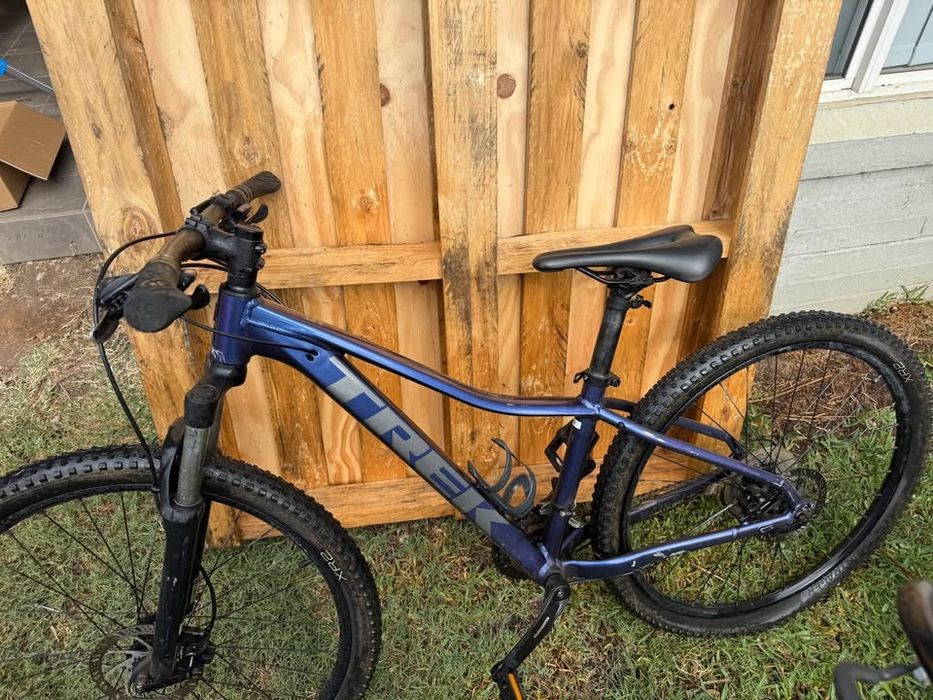 Продам велосипед Trek Marlin 5 WSD