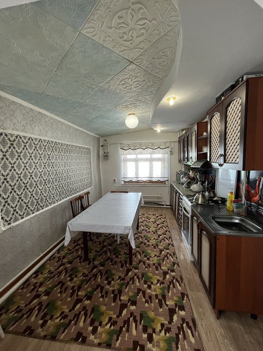 Сырым ауданы, бұлан ауылы, жер үй