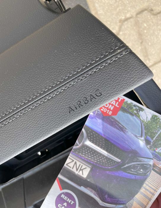 VW Arteon / Passat B8 plansa de bord - cusatura / kit airbag / centuri