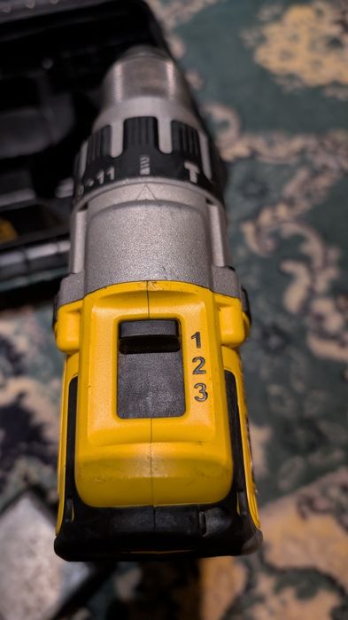 DeWALT Masina Profesionala insurubat cu percutie DCD996, 18V, XRP