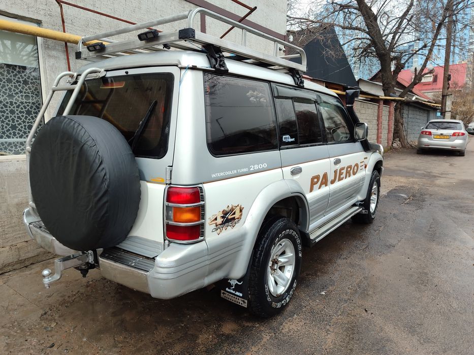 Митсубиси Поджеро