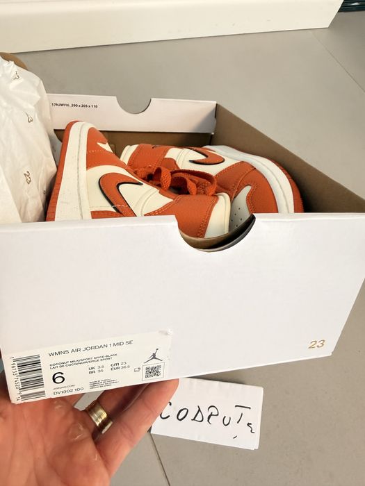 Air Jordan 1 Mid SE Sport Spice