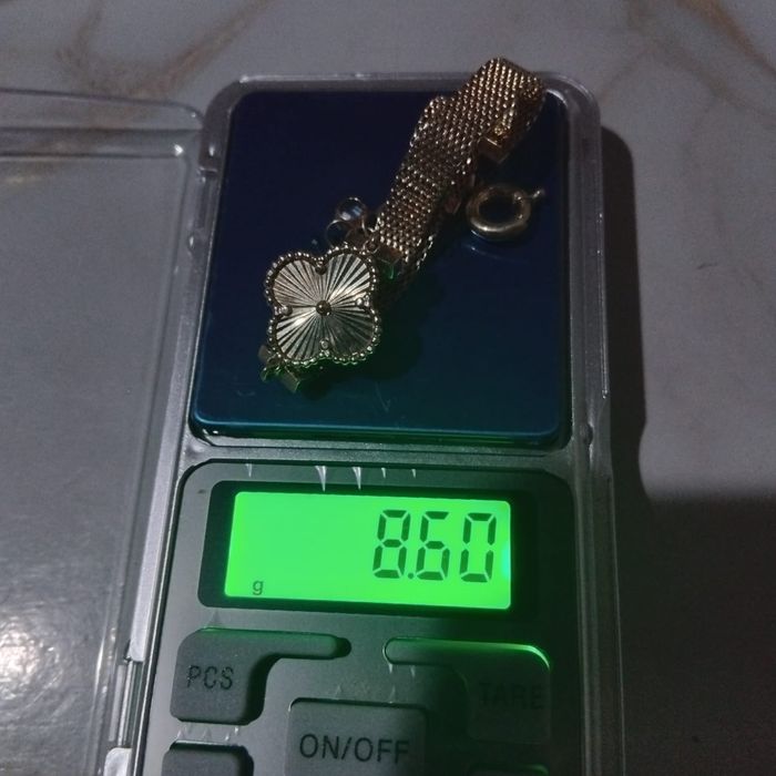 Продам срочно золото