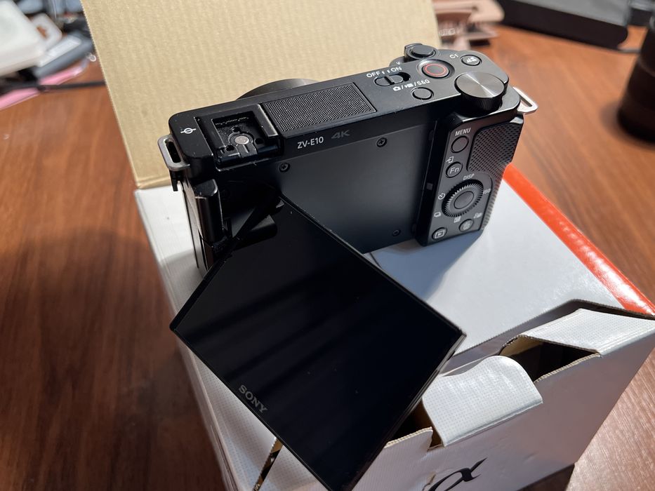 SONY ZV-E10 + 18-50 kit