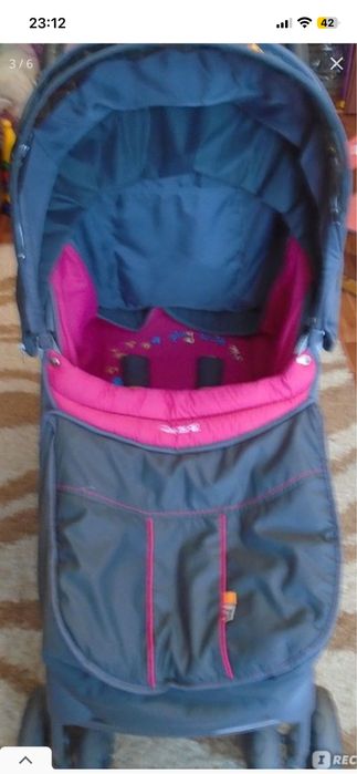 Коляска прогулочная Quatro