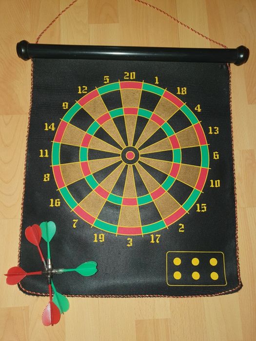 Joc Darts Magnetic cu 6 sageti incluse, 42 x 45