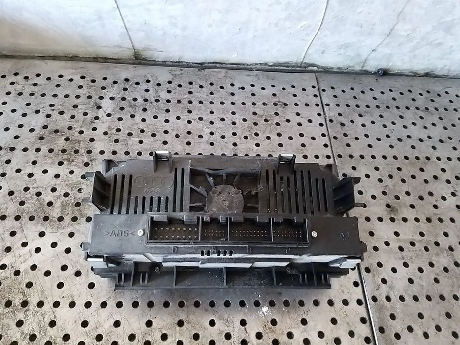 Panou comanda clima ac audi a3 8p 8p0820043l 412206018028