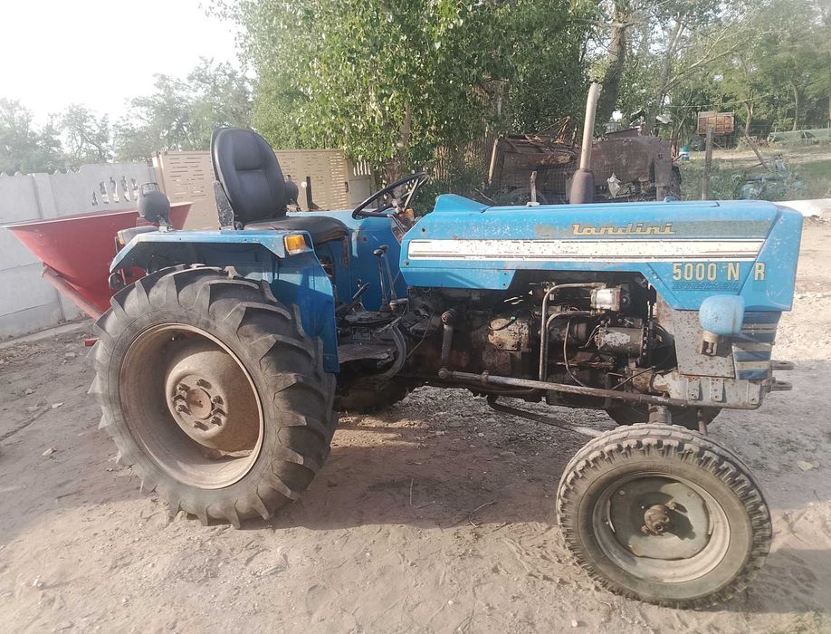 Vând tractor Landini