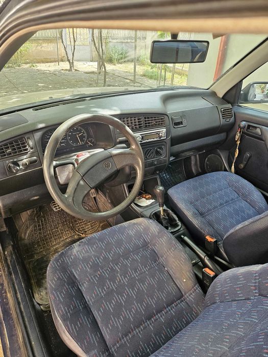 Vw golf  din 1993