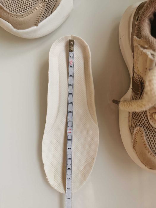 Кросовки детские 27 размер