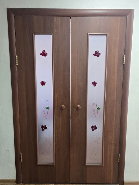 Продам двери в хорошем состояний