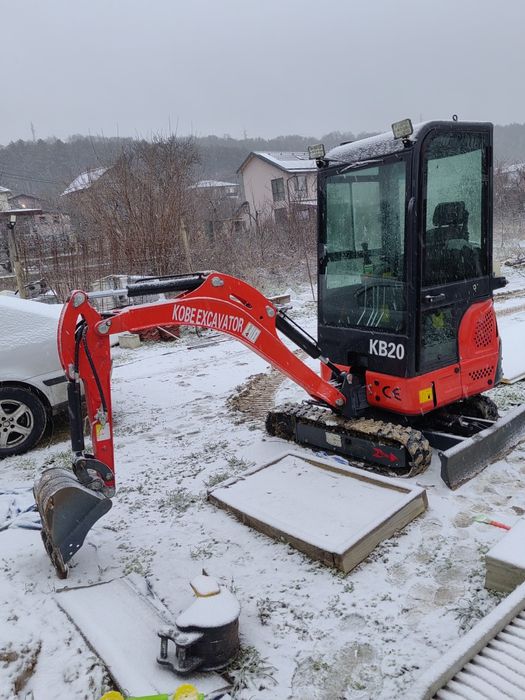 Почистване на терени.